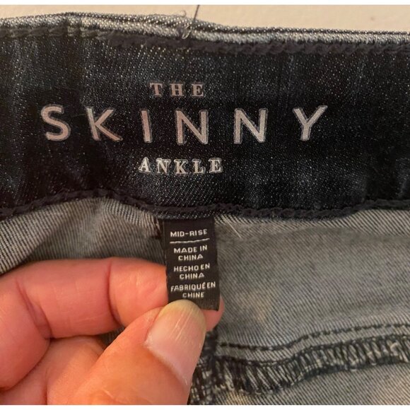 Black Mid-Rise Skinny Ankle Jeans Stud Detailing Size 8 - Picture 3 of 12